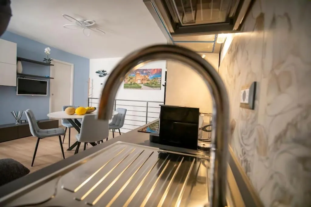 D'Annunzio Apartment Palermo Italy